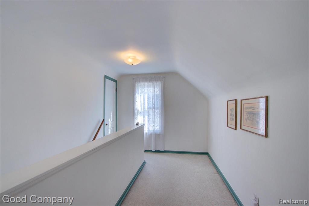 1560 Eaton Road Berkley, MI 48072 - Photo 24 of 34