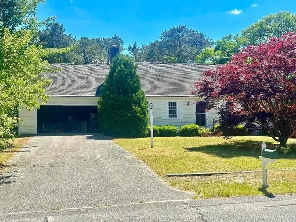 $699,900 | 9 Captain Phillips Road, West Dennis, MA 02670