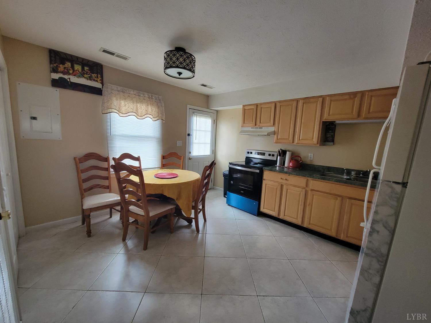 8108 Timberlake Road, Unit 111 Lynchburg, VA 24502 - Photo 2 of 13 Gallery Image 2