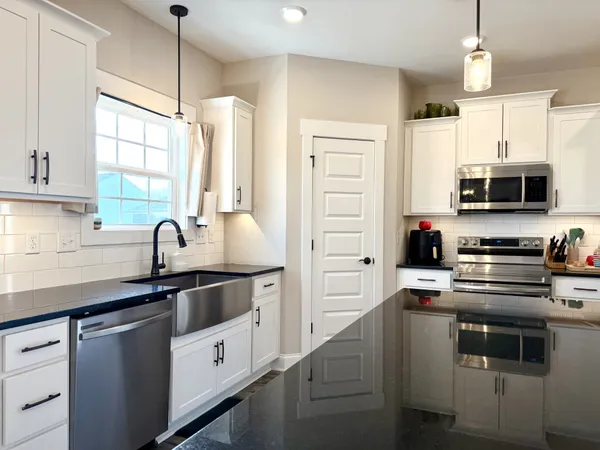 $2,499 | 1013 Berry Bend, Clarksville, TN 37043