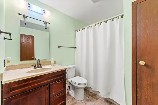 $240,000 | 295 Forestcliff Court, Lake Summerset, IL 61019