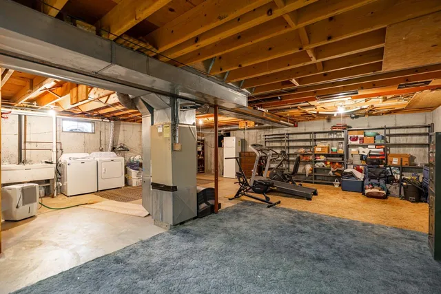 $240,000 | 295 Forestcliff Court, Lake Summerset, IL 61019