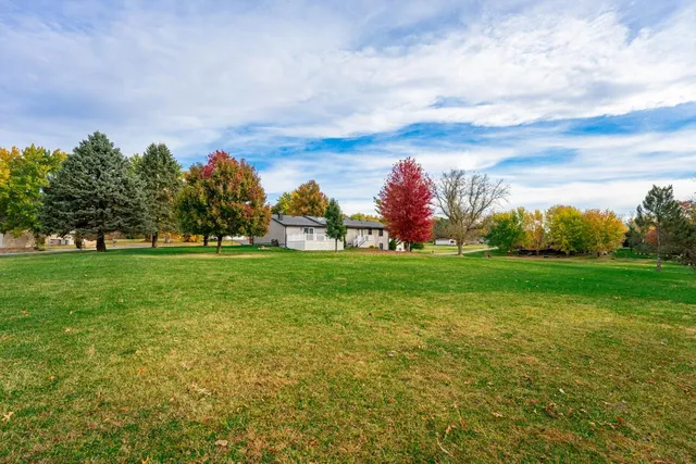 $240,000 | 295 Forestcliff Court, Lake Summerset, IL 61019