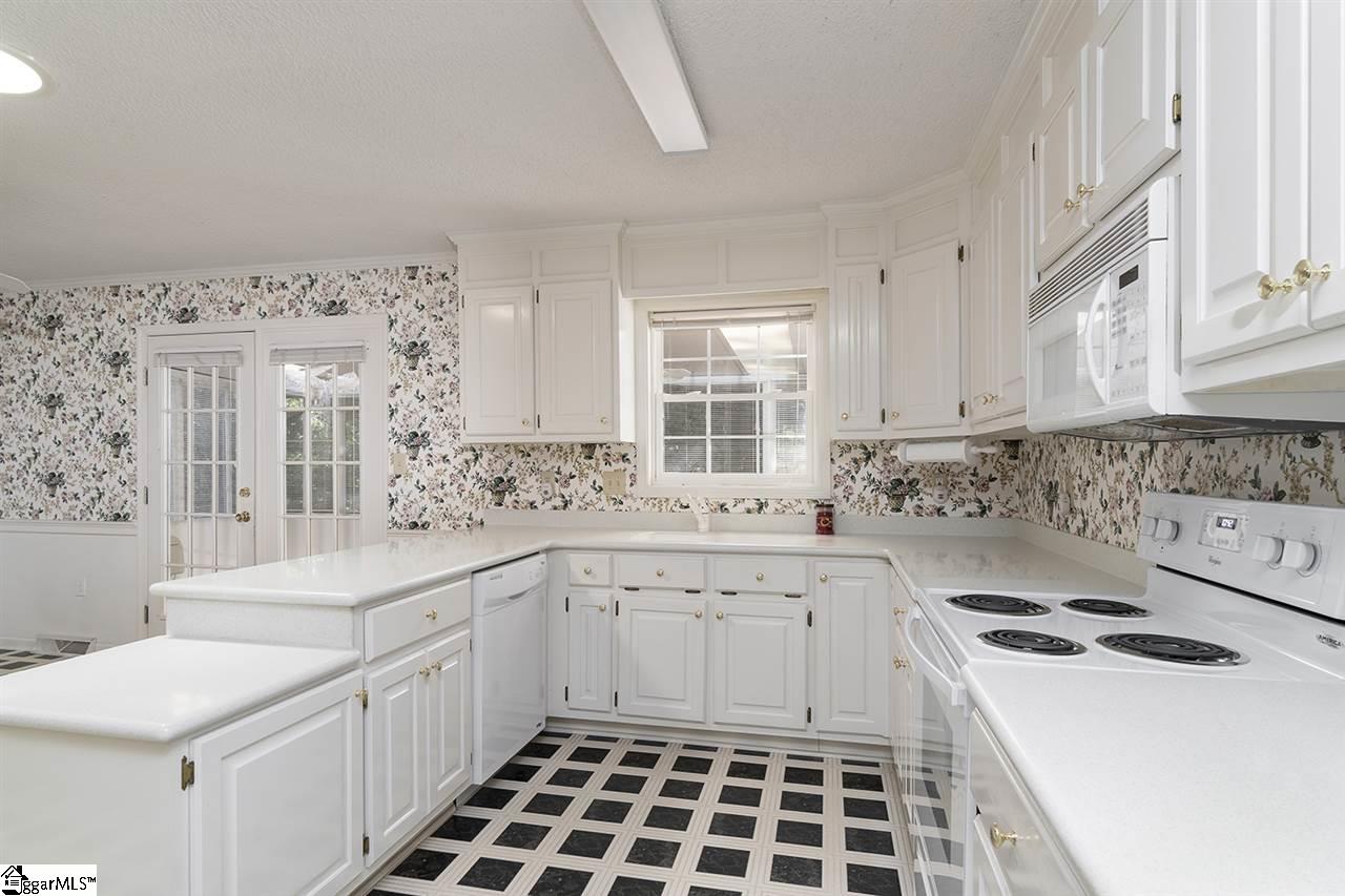 736 Holland Road Simpsonville, SC 29681 - Photo 11 of 33 Gallery Image 11