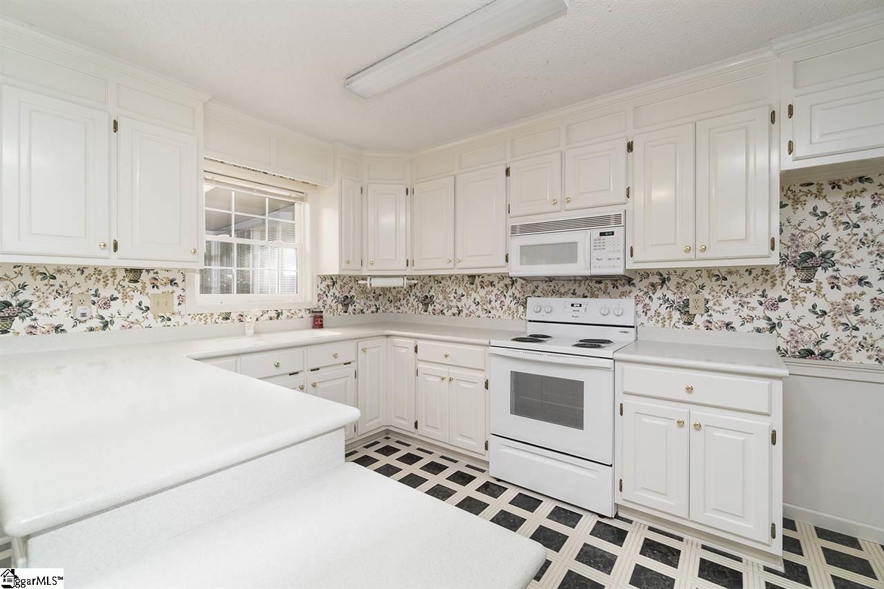 736 Holland Road Simpsonville, SC 29681 - Photo 12 of 33 Gallery Image 12