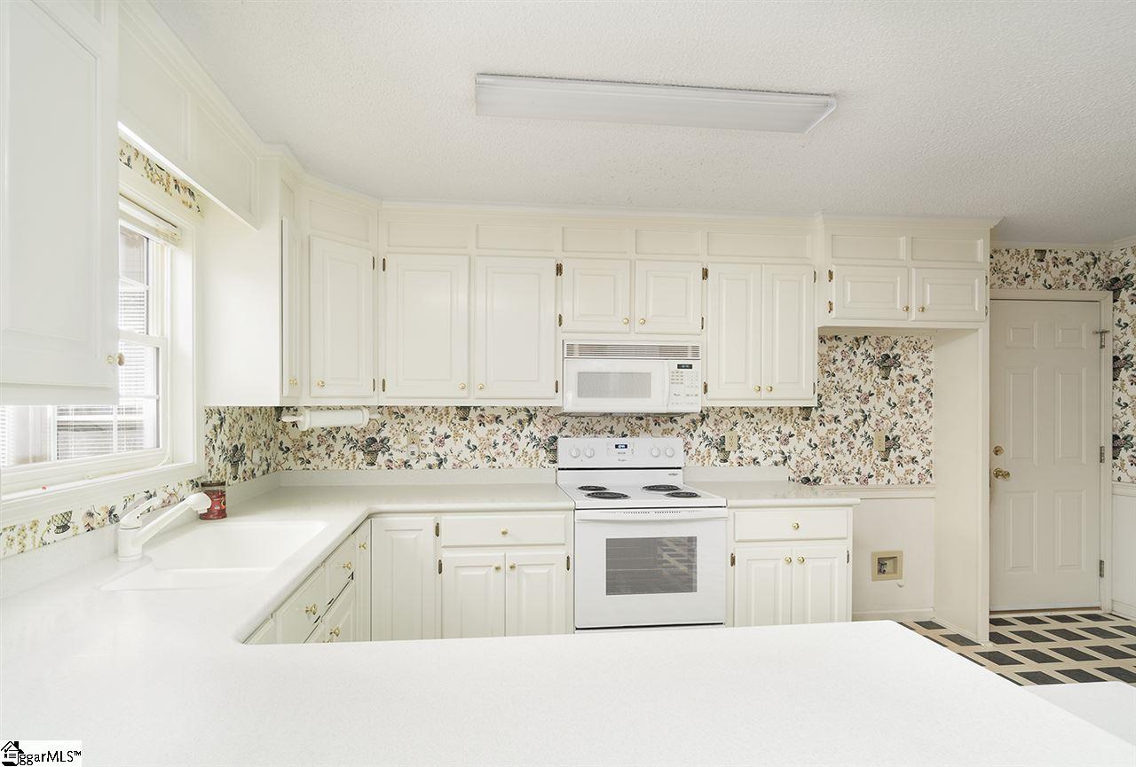 736 Holland Road Simpsonville, SC 29681 - Photo 13 of 33 Gallery Image 13
