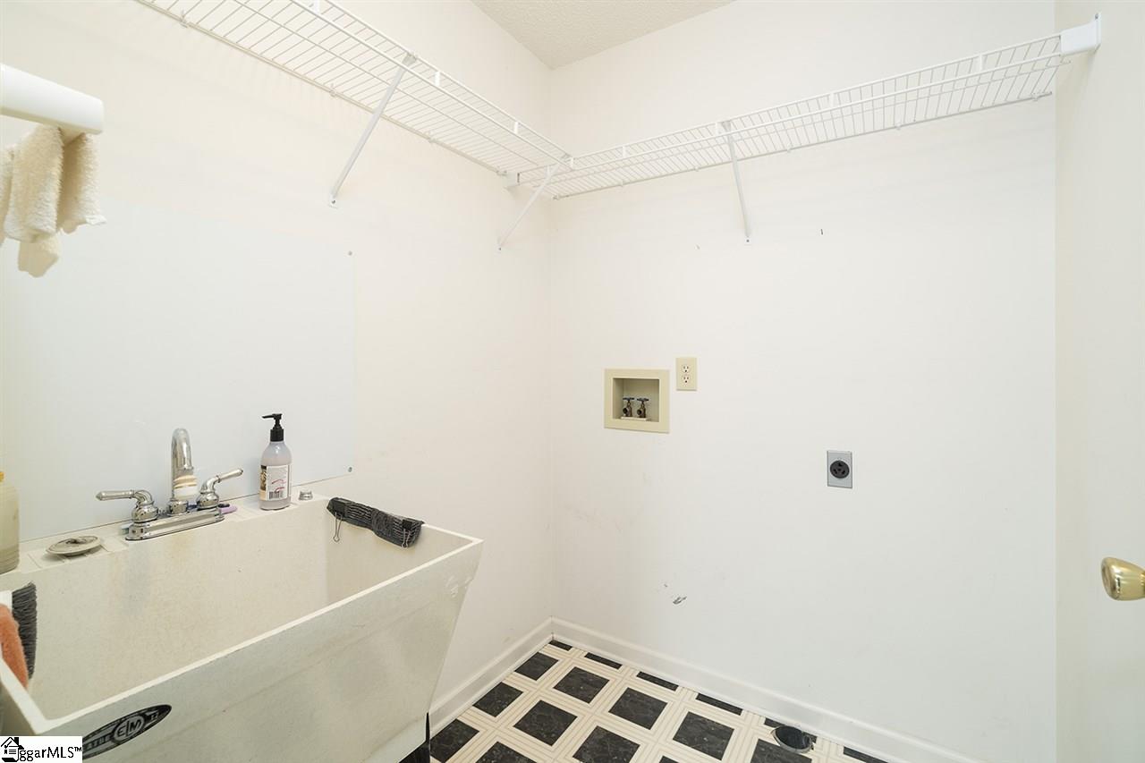 736 Holland Road Simpsonville, SC 29681 - Photo 16 of 33 Gallery Image 16