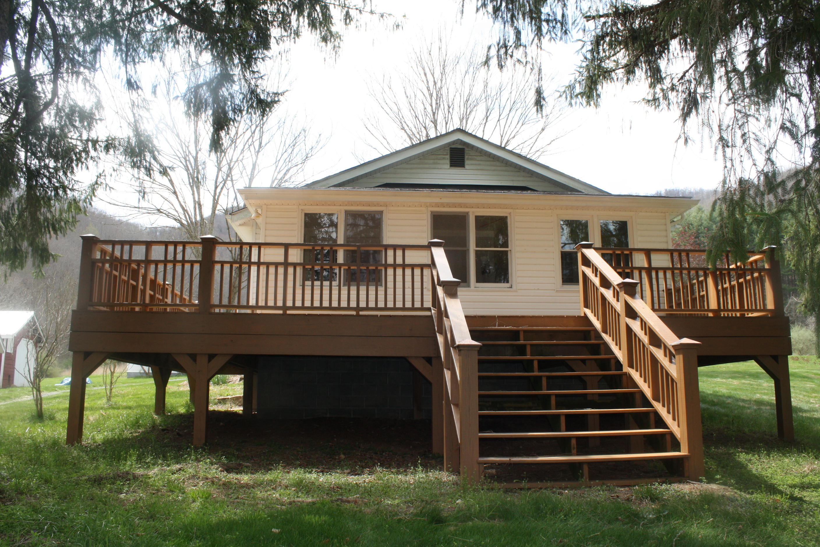 722 East Woodrumtown Road Hinton, WV 25951 - Photo 1 of 145 Gallery Image 1