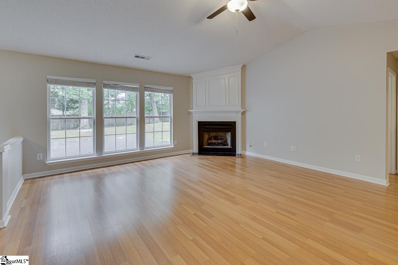 16 Brunner Court Greer, SC 29650 - Photo 7 of 36 Gallery Image 7