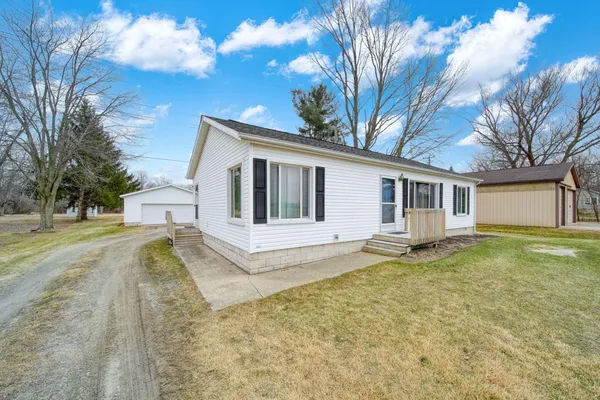 $275,000 | 13412 Wabash Road, Milan, MI 48160