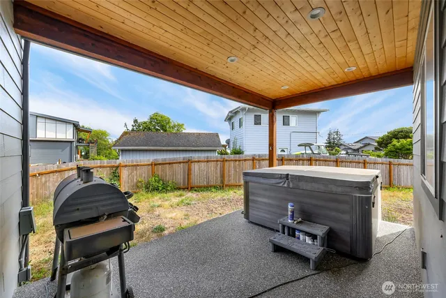 a view of outdoor space yard and patio