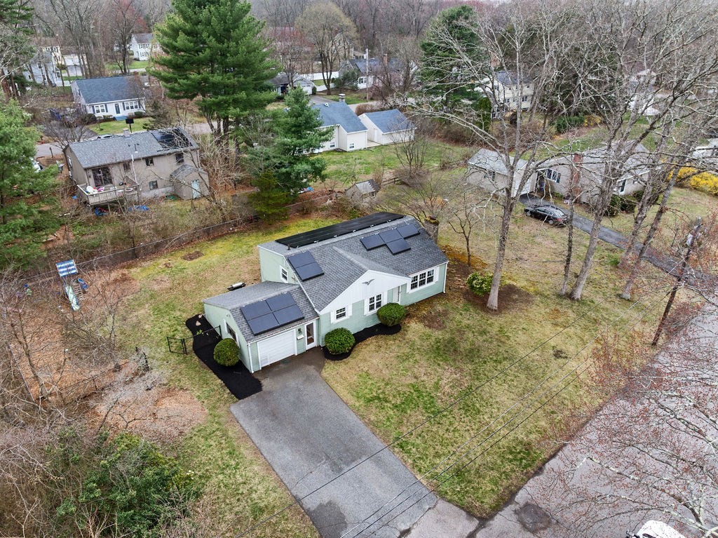 64 Hickory Road Attleboro, MA 02703 - Photo 8 of 35 Gallery Image 8