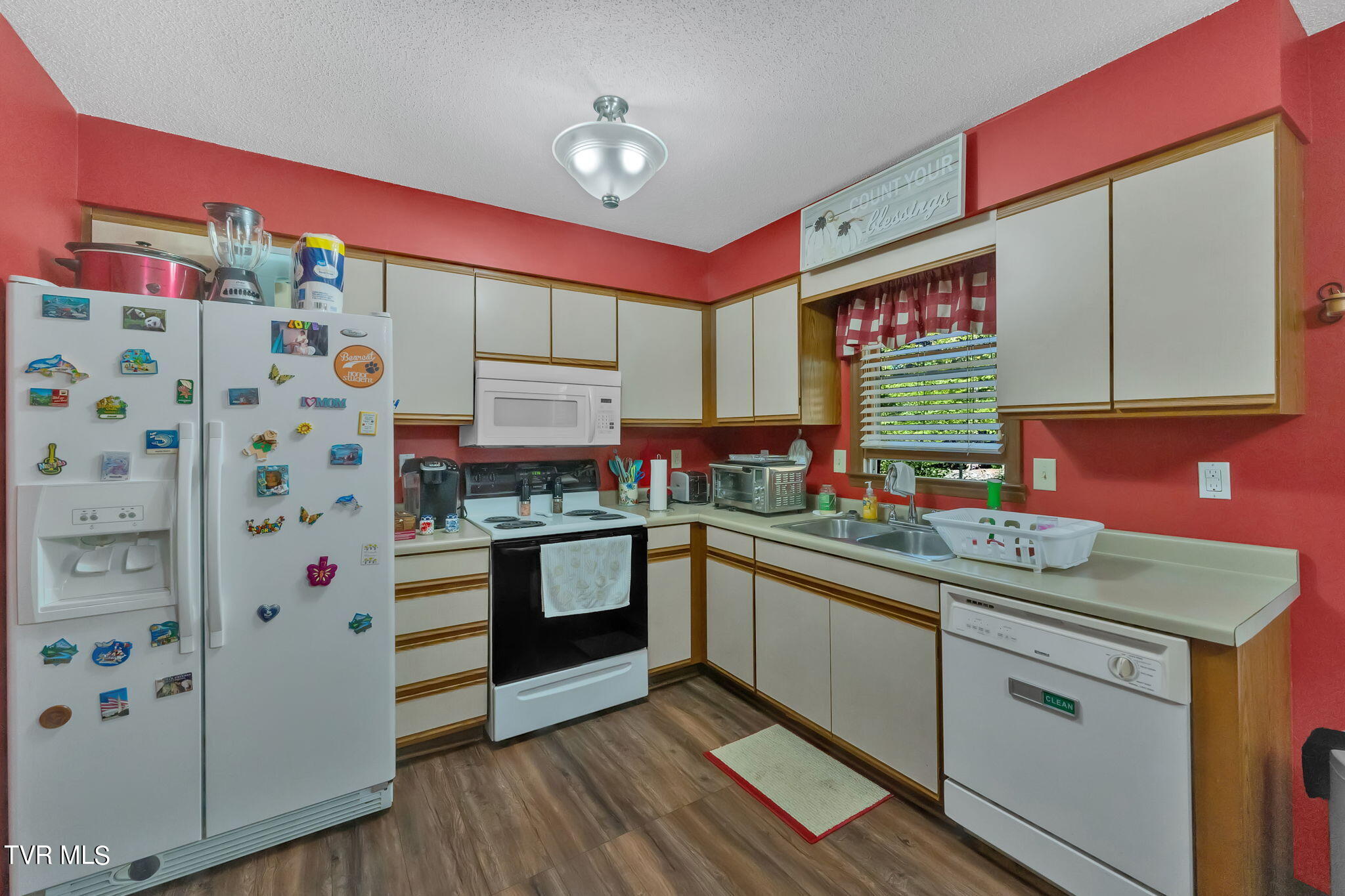 225 Huckleberry Road, Unit 5 Bluff City, TN 37618 - Photo 12 of 34 28-web-or-mls-DSC01858