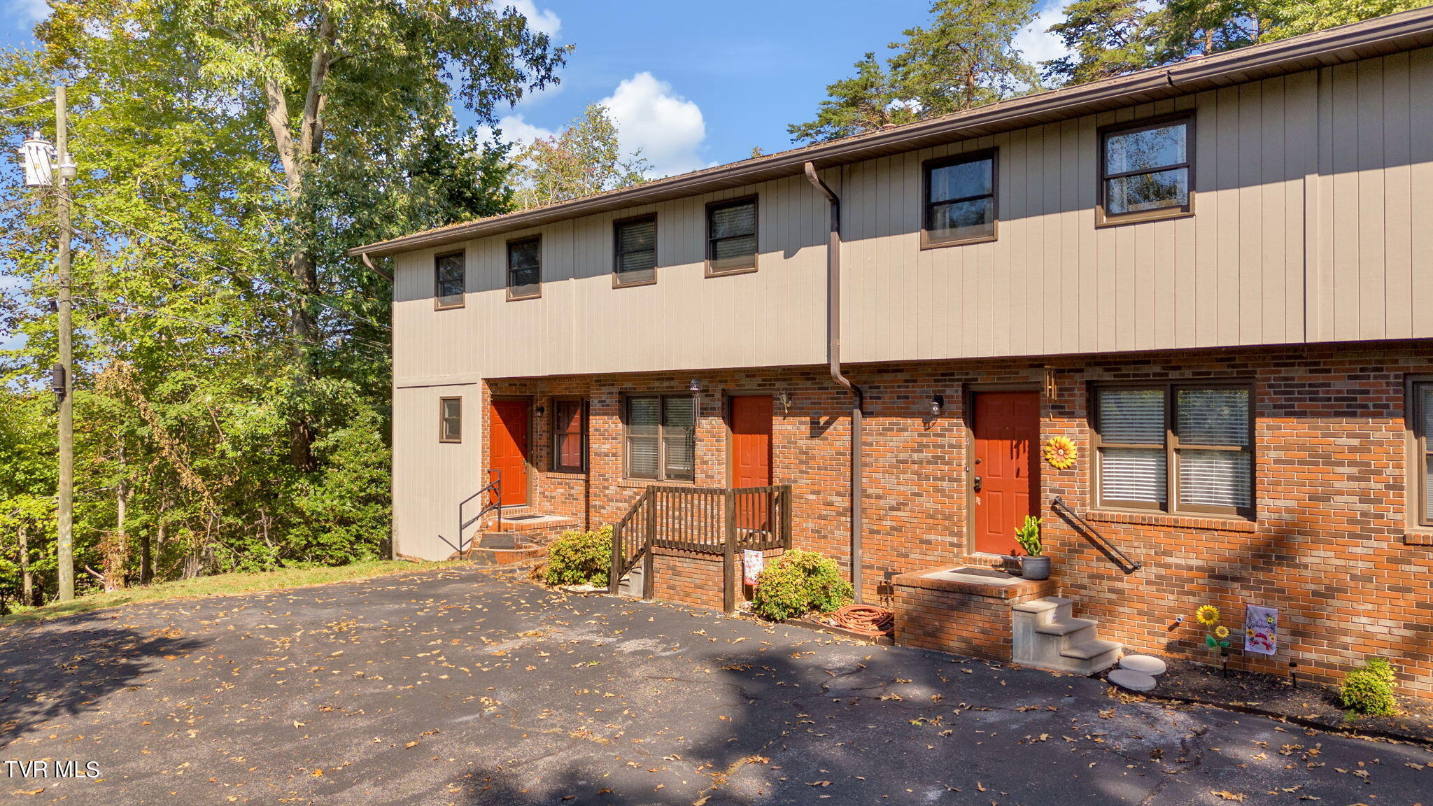 225 Huckleberry Road, Unit 5 Bluff City, TN 37618 - Photo 2 of 34 2-web-or-mls-DJI_20240922105420_0719_D