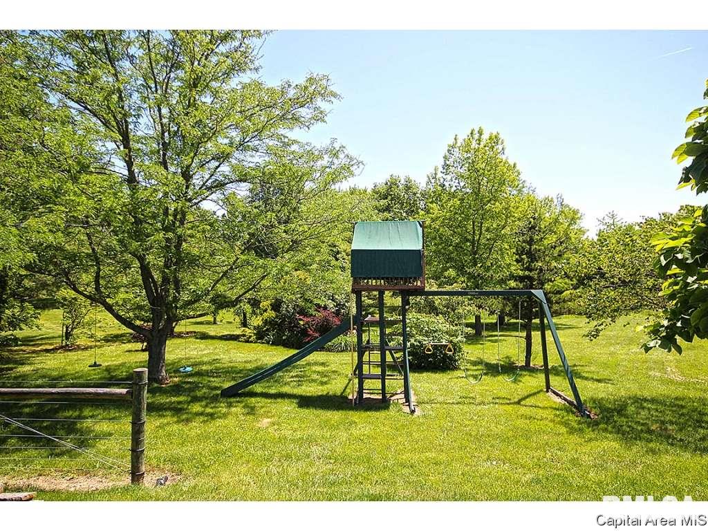 10220 North Pawnee Road Pawnee, IL 62558 - Photo 35 of 35