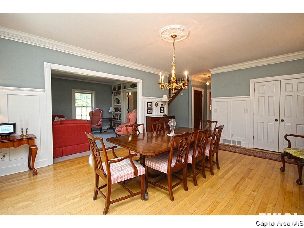 10220 North Pawnee Road Pawnee, IL 62558 - Photo 6 of 35