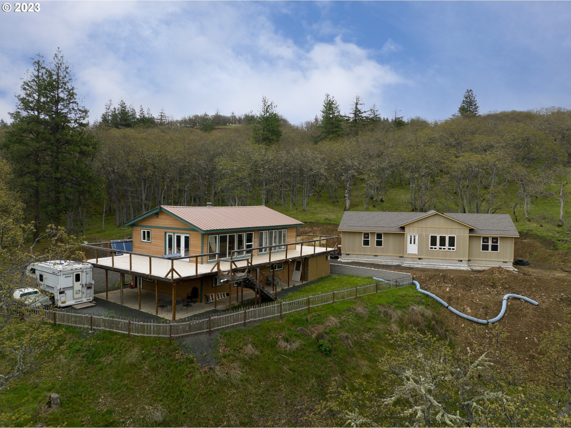 2915 Vensel Road Mosier, OR 97040 - Photo 4 of 39 Barn
