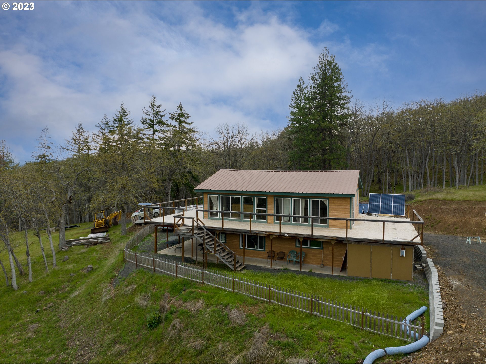 2915 Vensel Road Mosier, OR 97040 - Photo 7 of 39 Barn