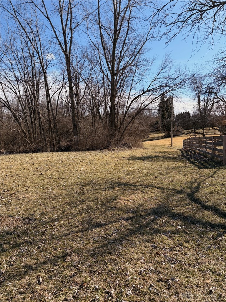 1315 Greystone Drive Springfield, OH 45503 - Photo 1 of 2