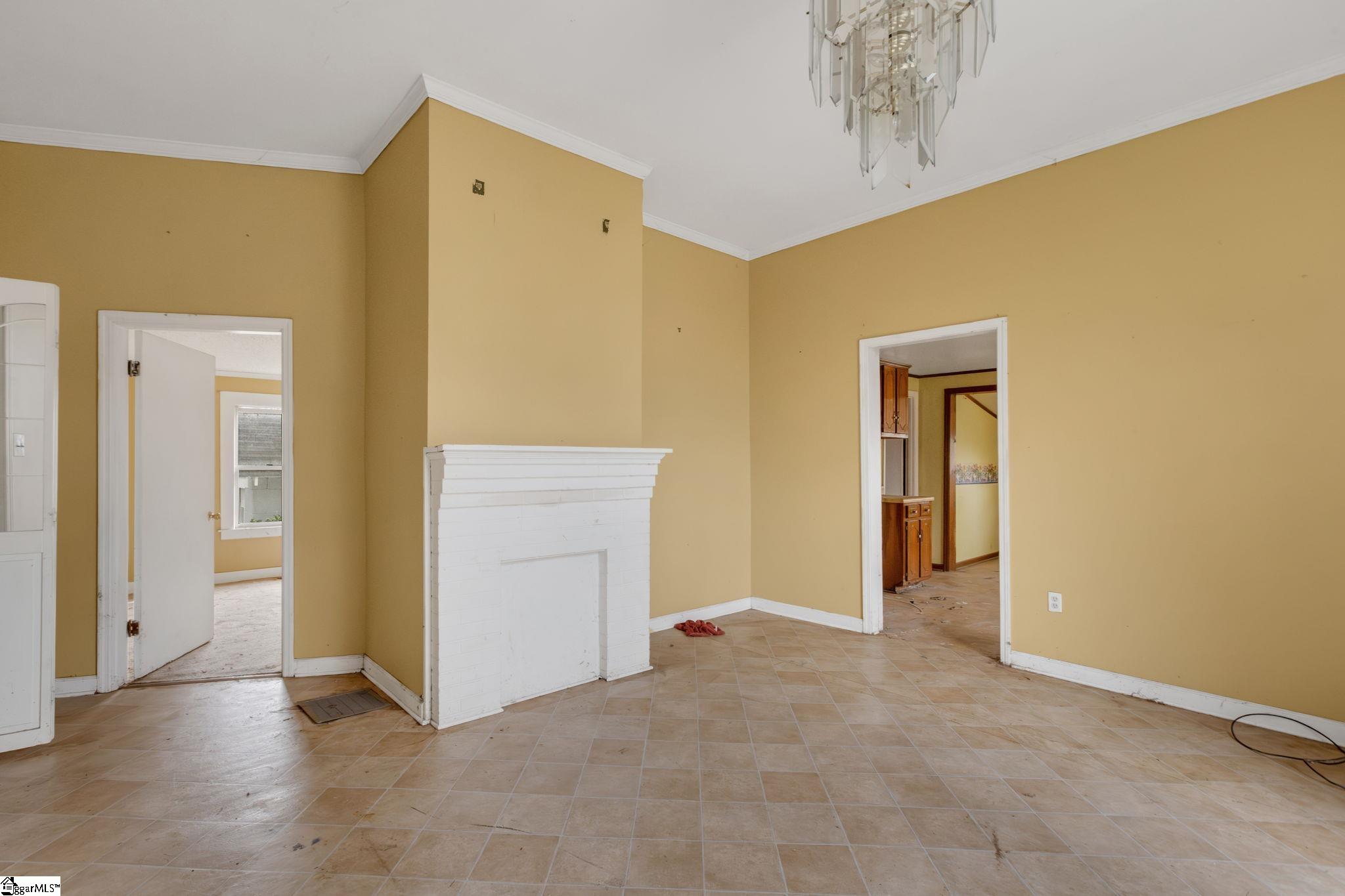 171 J Street Greer, SC 29651 - Photo 3 of 3