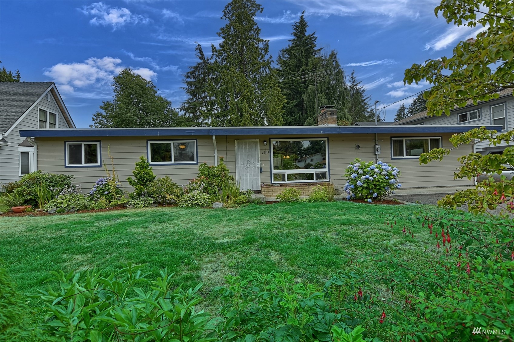 7904 192nd Place Southwest Edmonds, WA 98026 - Photo 1 of 28 Gallery Image 1