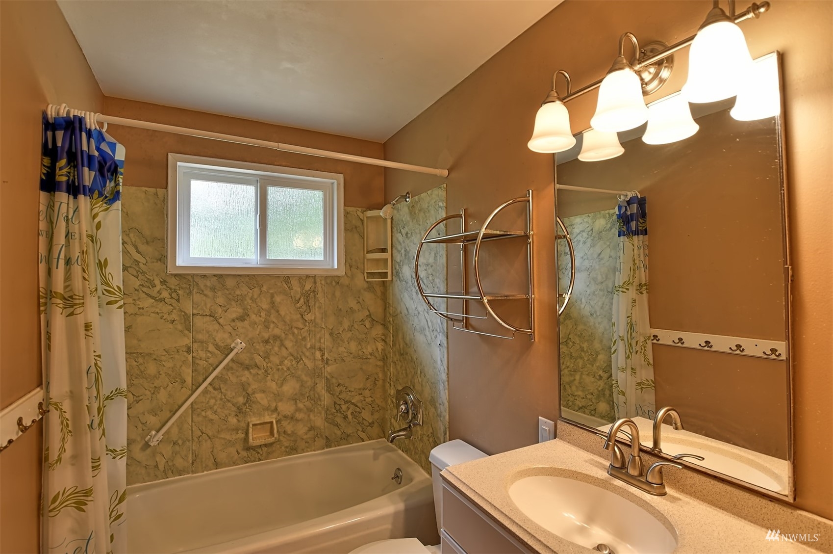 7904 192nd Place Southwest Edmonds, WA 98026 - Photo 14 of 28 Gallery Image 14