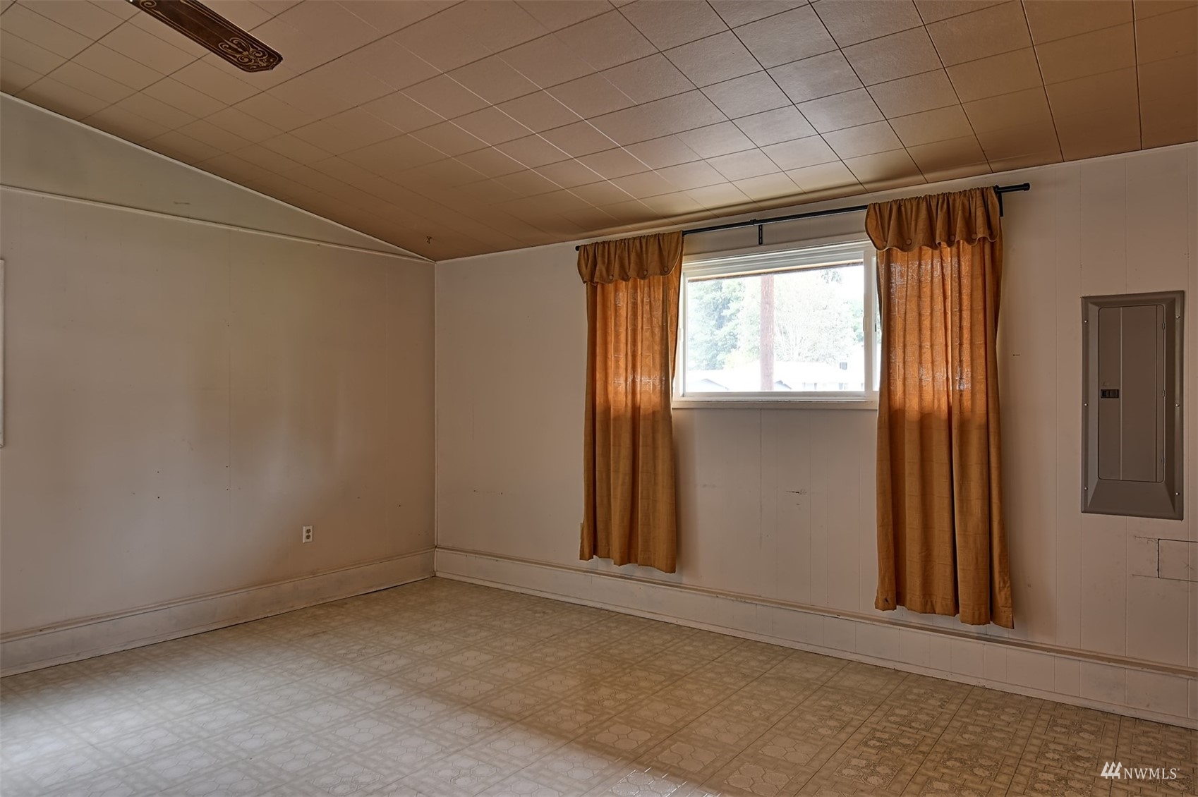 7904 192nd Place Southwest Edmonds, WA 98026 - Photo 19 of 28 Gallery Image 19