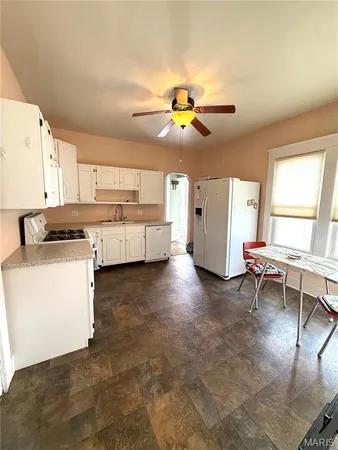 $184,900 | 113 North 8th Street, Louisiana, MO 63353