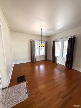 $184,900 | 113 North 8th Street, Louisiana, MO 63353