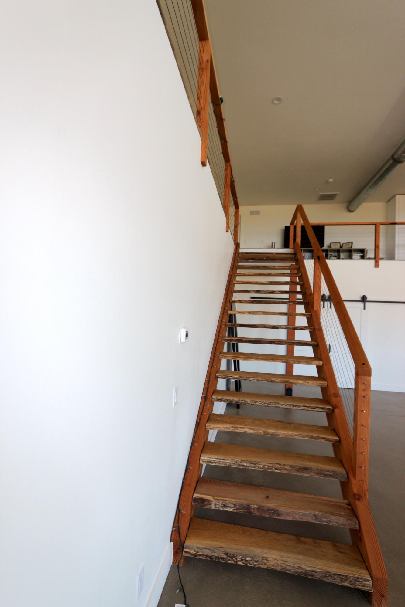 1560 Rogers Road Lancaster, KY 40444 - Photo 31 of 60 staircase