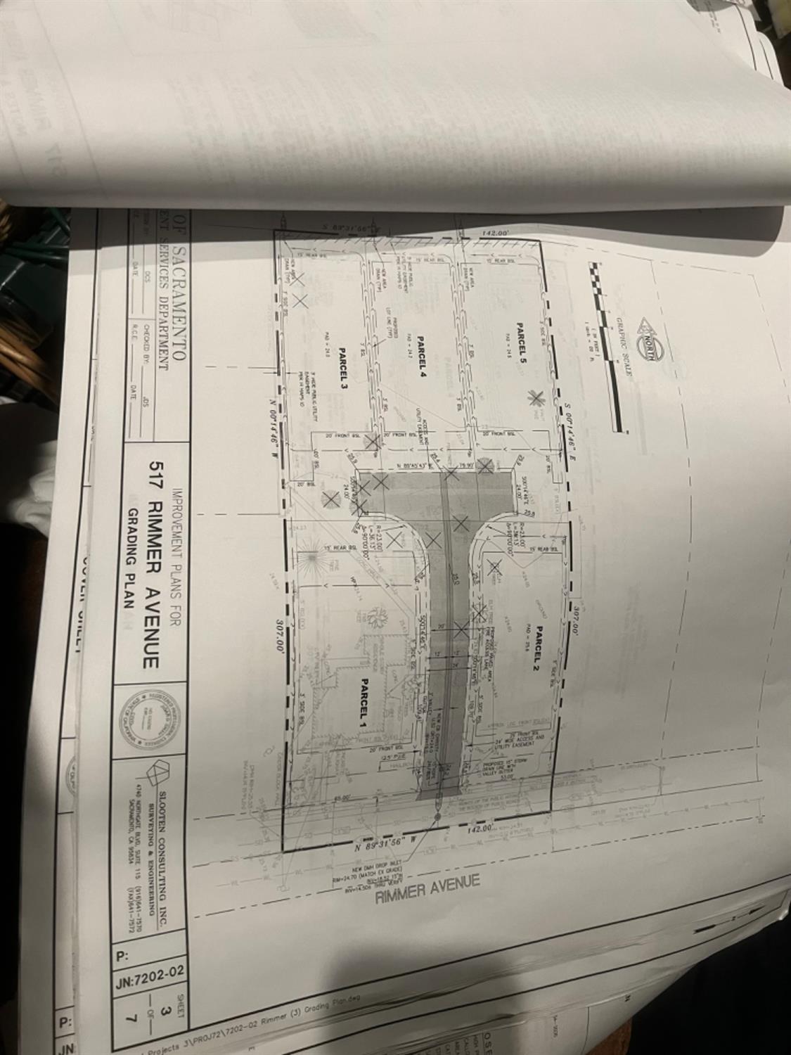 517 Rimmer Avenue Sacramento, CA 95834 - Photo 18 of 20 a bathroom with a shower