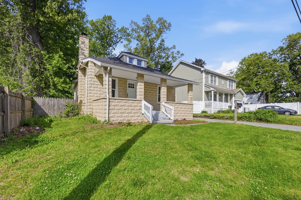 234 Draper Street Springfield, MA 01108 - Photo 2 of 25