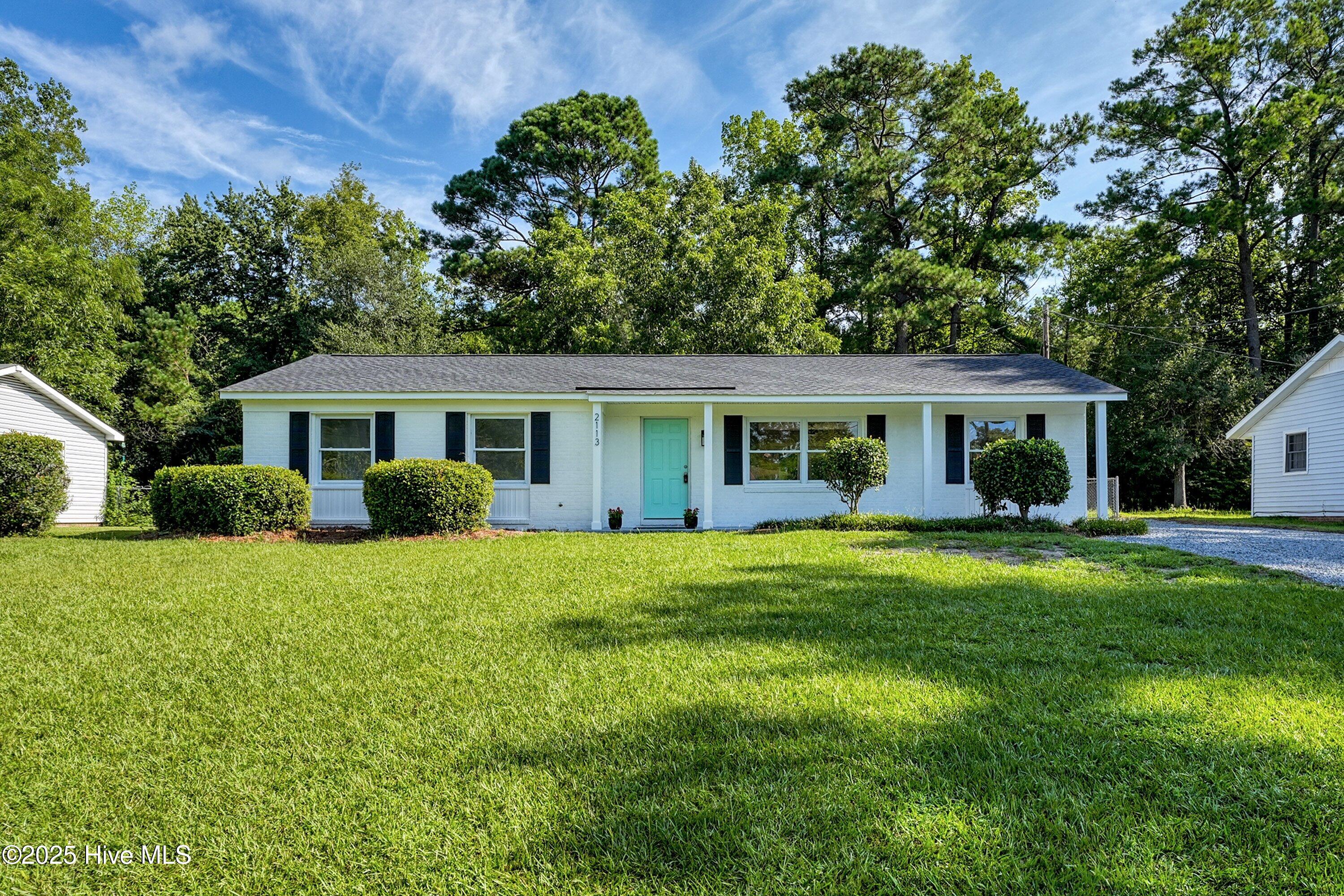 2113 Shirley Road Wilmington, NC 28405 - Photo 1 of 28 04-200_a7405159_skyvue