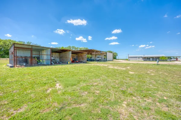 $425,000 | 815 County Road 226, Florence, TX 76527