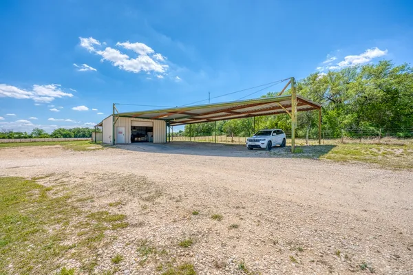 $425,000 | 815 County Road 226, Florence, TX 76527