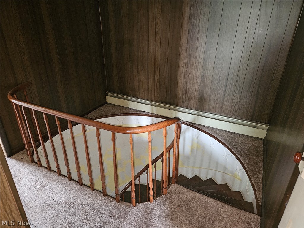 8212 White Road Burbank, OH 44214 - Photo 14 of 16 Staircase