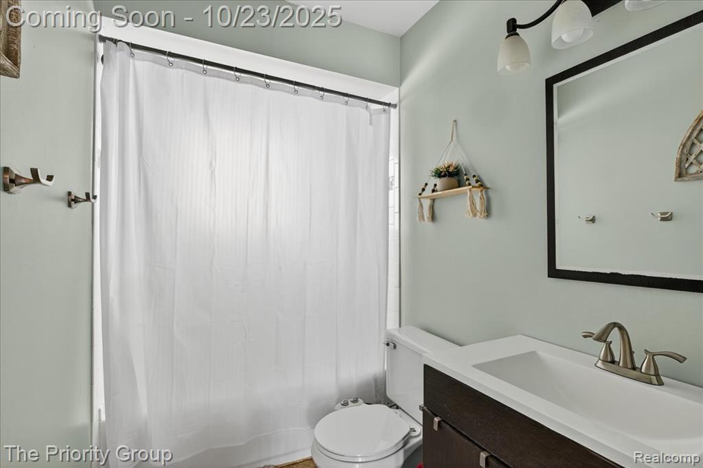 4700 Siebert Road Waterford, MI 48328 - Photo 23 of 42 Gallery Image 23