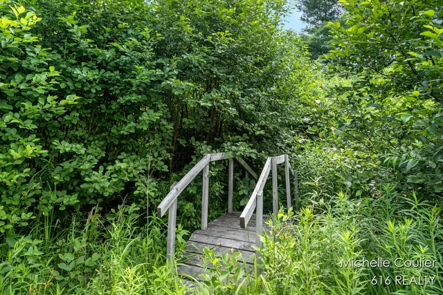 $155,000 | 9583 East 5 Mile Road, Big Rapids, MI 49307