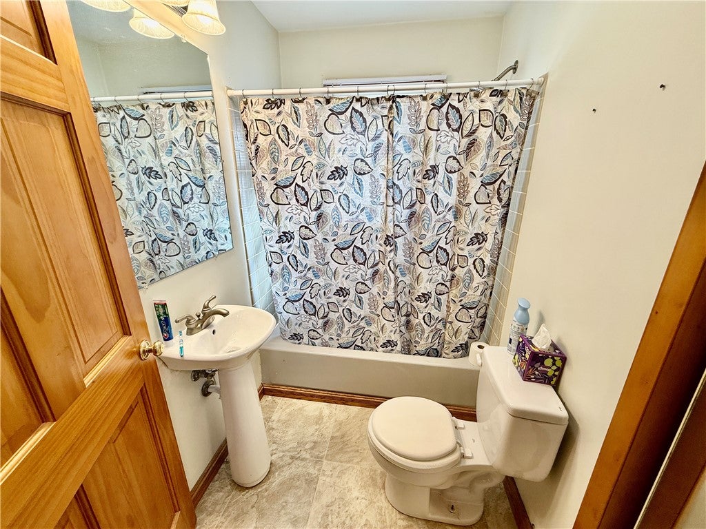 868 Haynes Drive Decatur, IL 62521 - Photo 19 of 29 Gallery Image 19