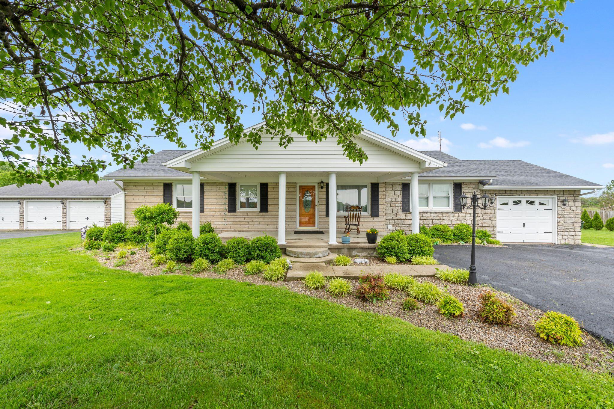 2770 Fox Road Jeffersonville, KY 40337 - Photo 1 of 62 2_F2000596
