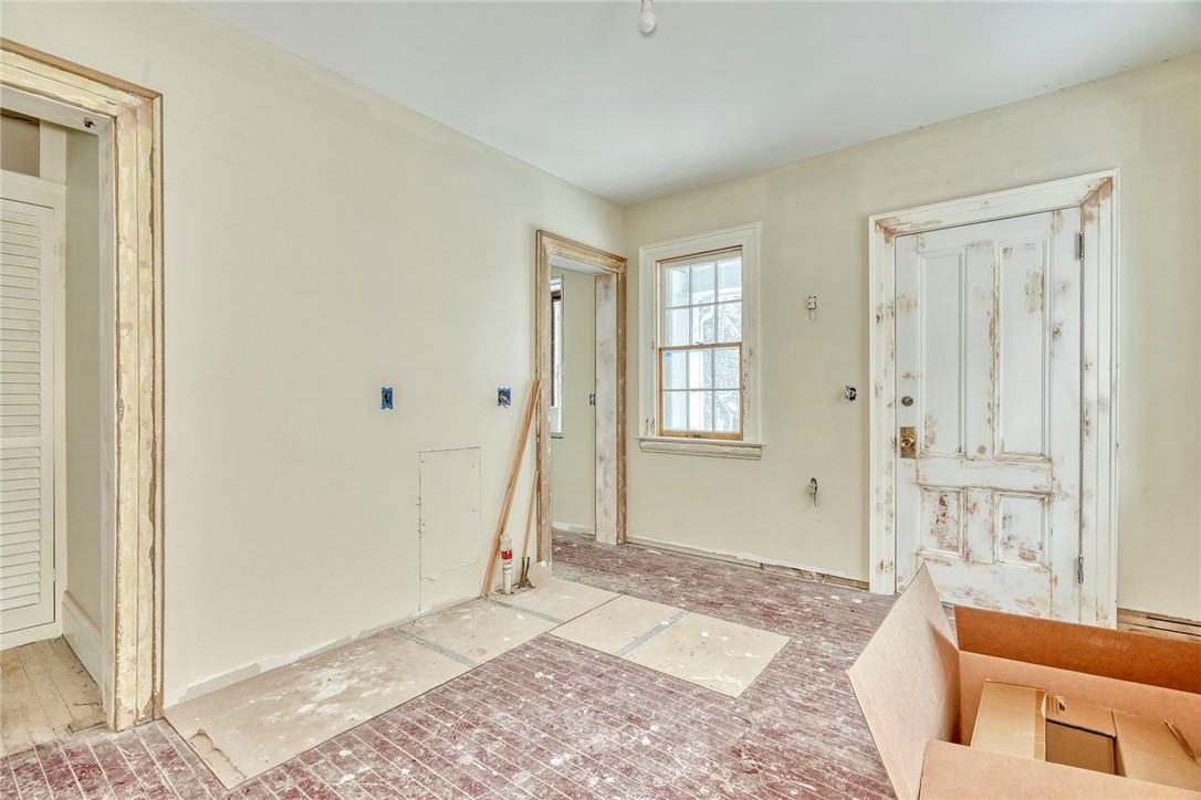 1120 Park Avenue Rochester, NY 14610 - Photo 15 of 35