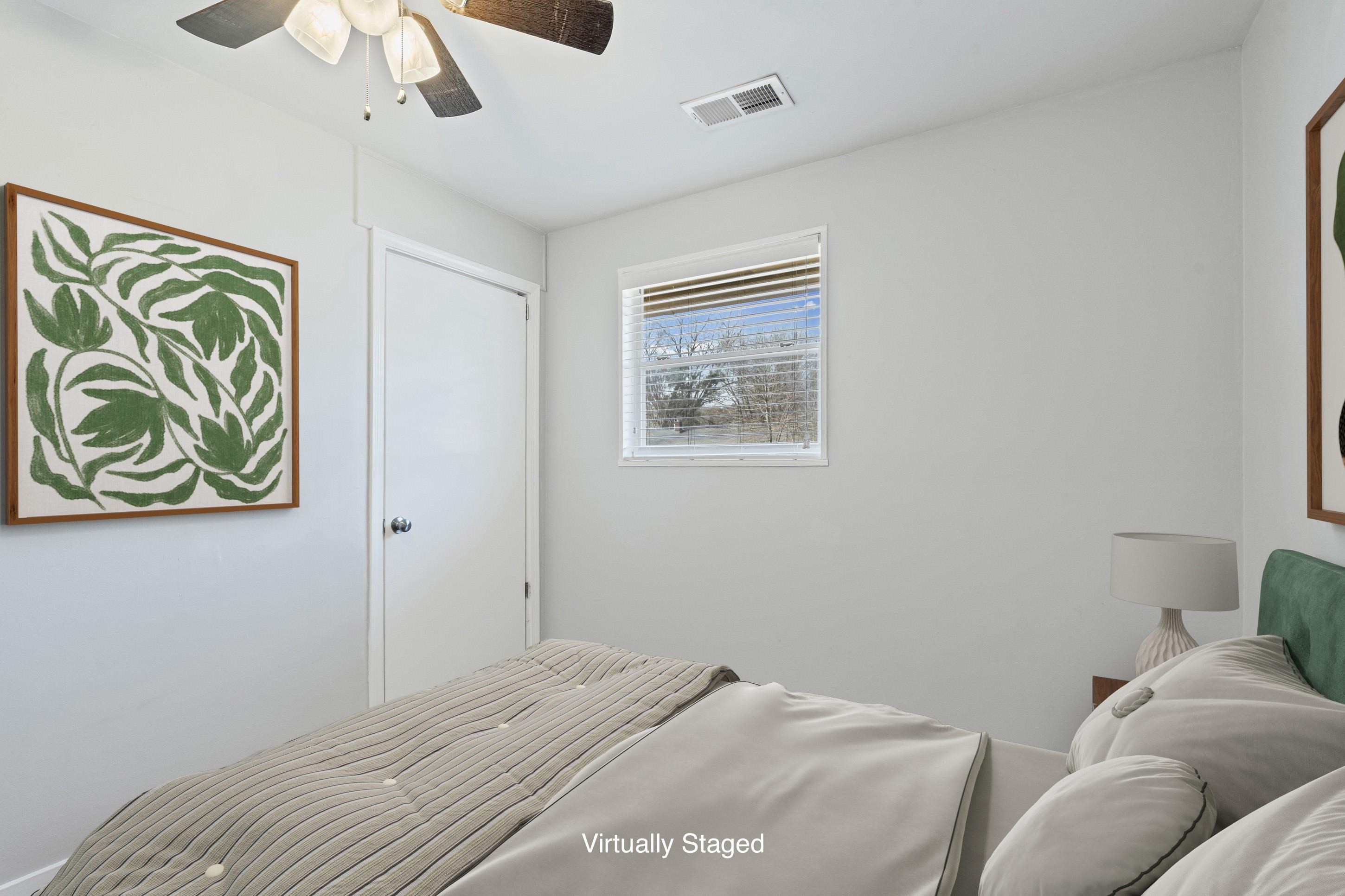 506 McDermitt Road Memphis, TN 38120 - Photo 14 of 29 Bedroom featuring ceiling fan