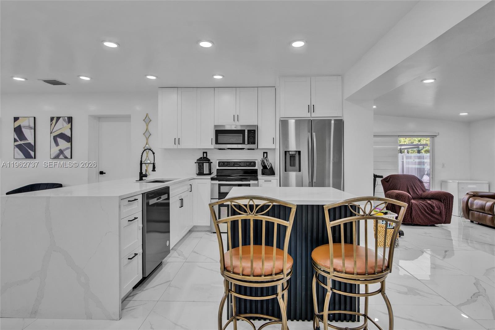 11751 Southwest 168th Terrace Miami, FL 33177 - Photo 11 of 39