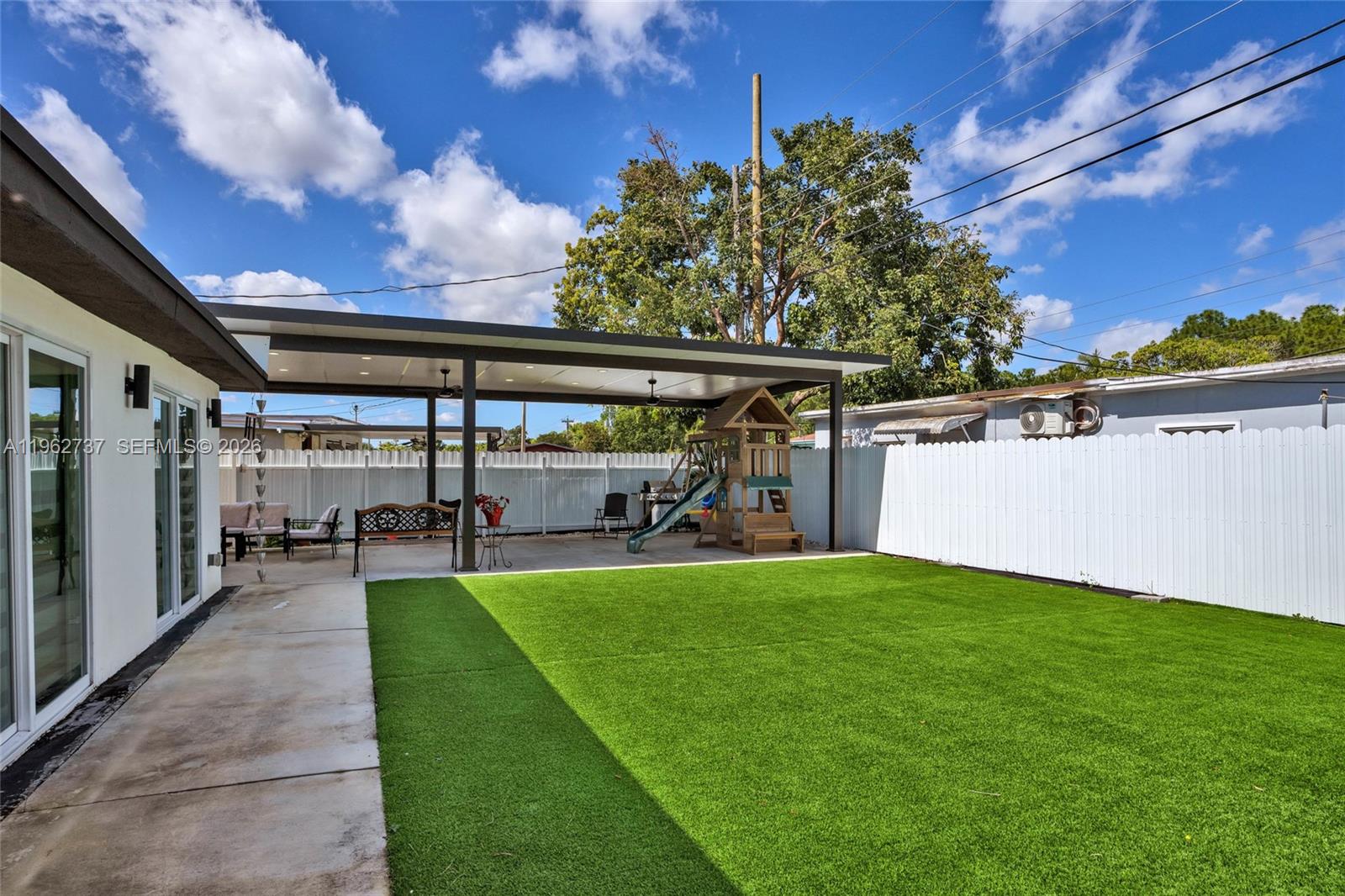 11751 Southwest 168th Terrace Miami, FL 33177 - Photo 30 of 39