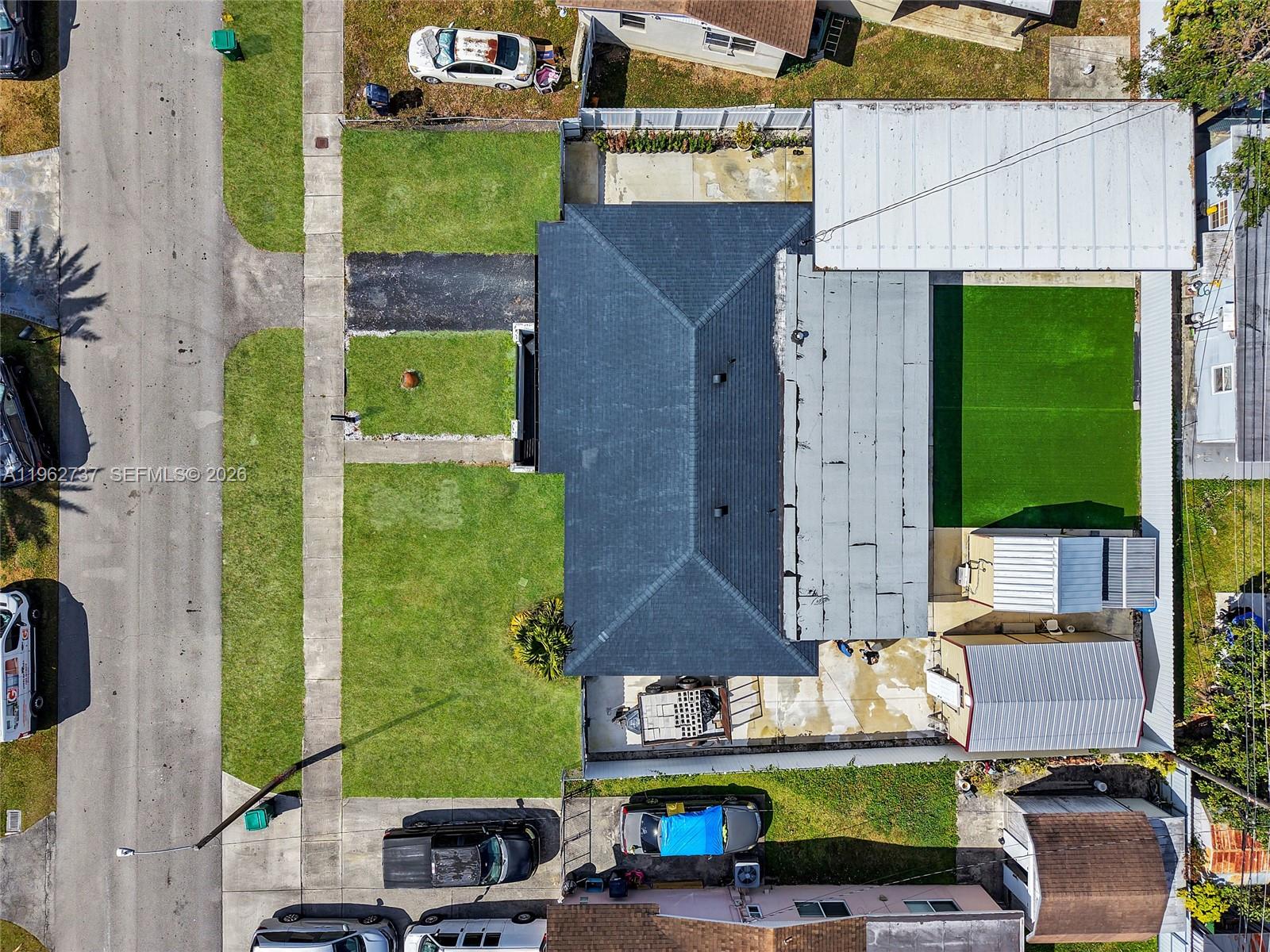 11751 Southwest 168th Terrace Miami, FL 33177 - Photo 35 of 39