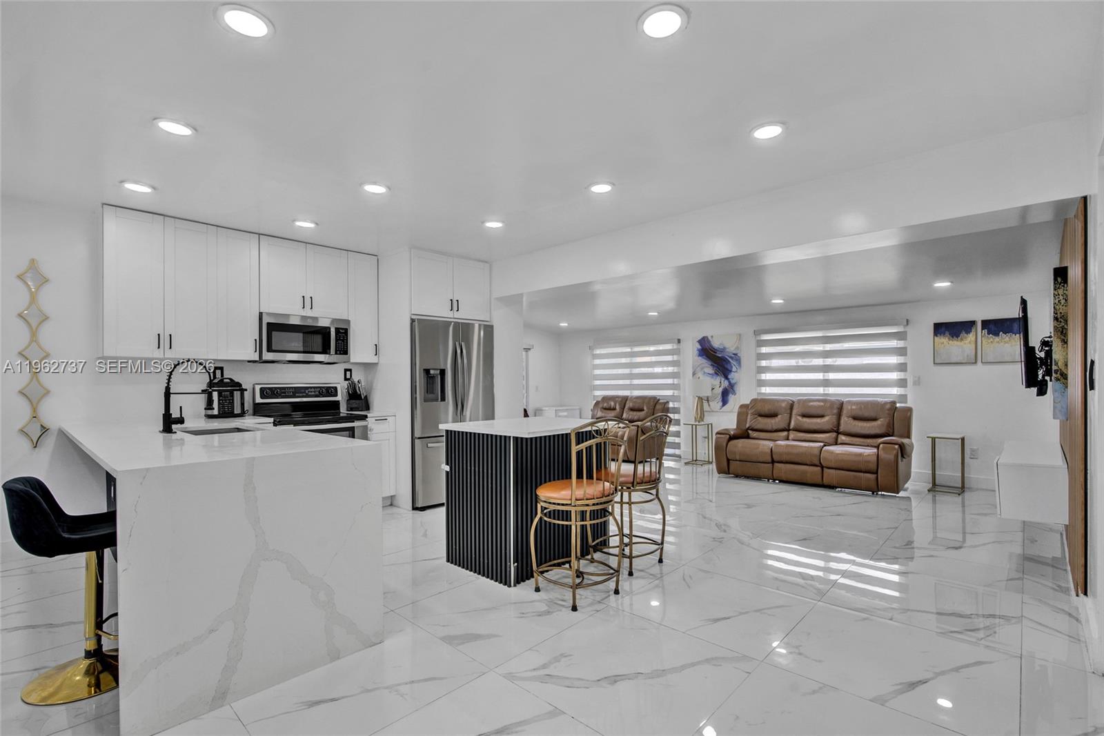 11751 Southwest 168th Terrace Miami, FL 33177 - Photo 10 of 39