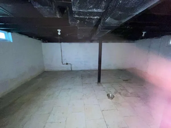 $59,900 | 9167 Grandmont Avenue, Detroit, MI 48228