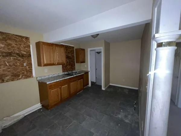 $59,900 | 9167 Grandmont Avenue, Detroit, MI 48228