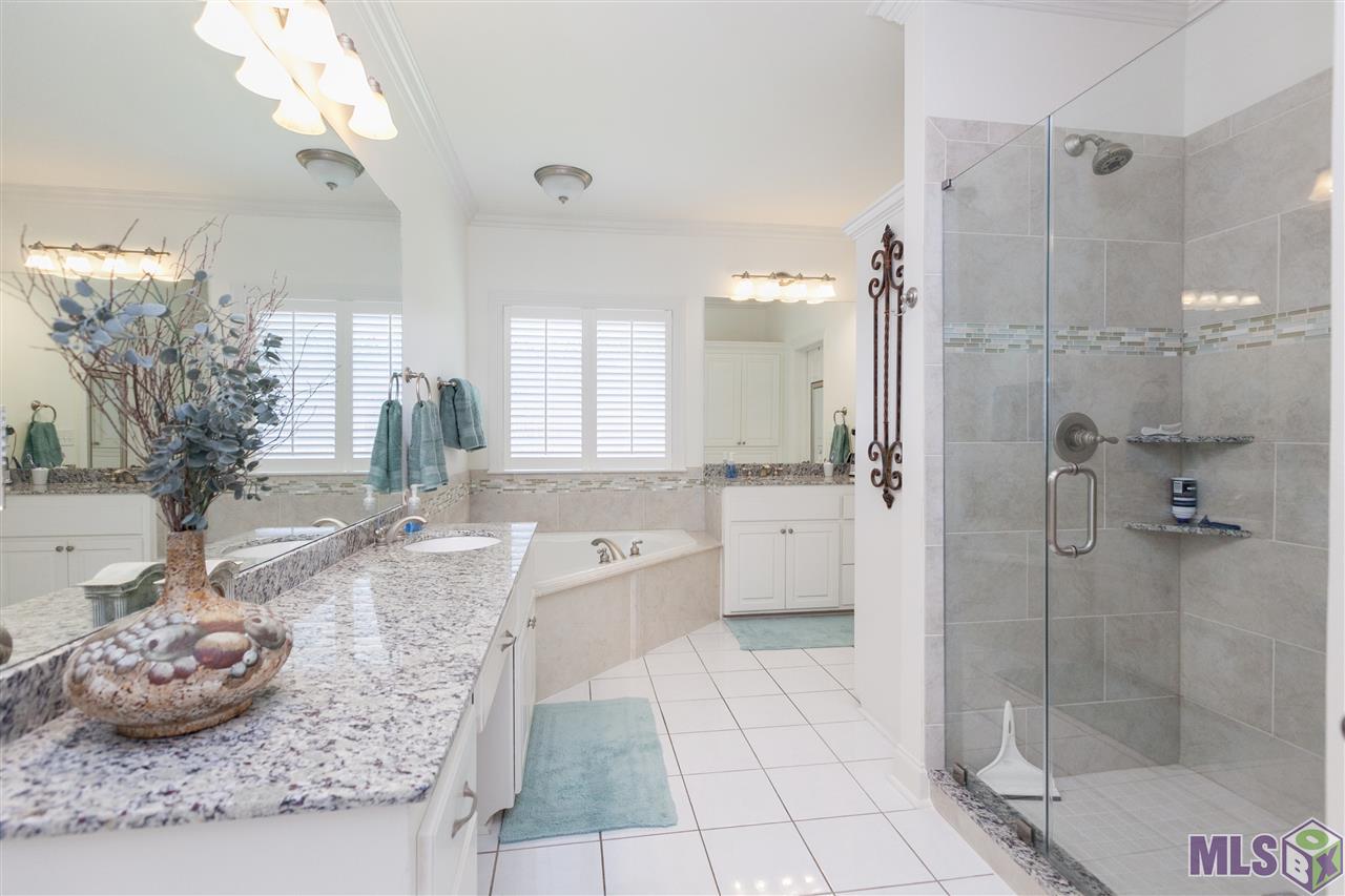 8538 Highcrest Drive Baton Rouge, LA 70809 - Photo 11 of 30 Master Bath