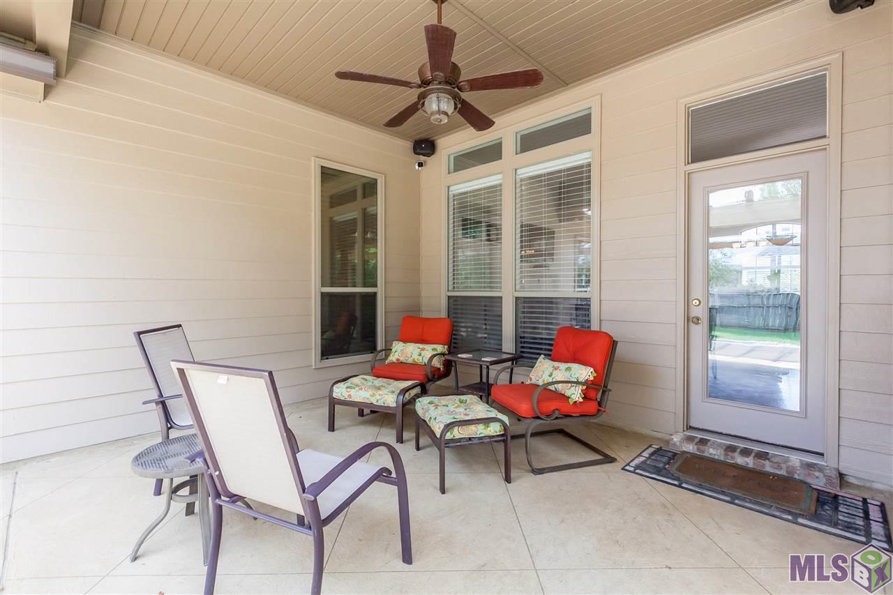 8538 Highcrest Drive Baton Rouge, LA 70809 - Photo 23 of 30 Back Porch Area